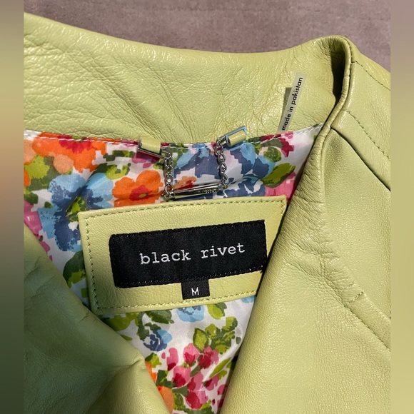 Women’s Black River Chartreuse genuine leather jacket - medium - Picture 2 of 9